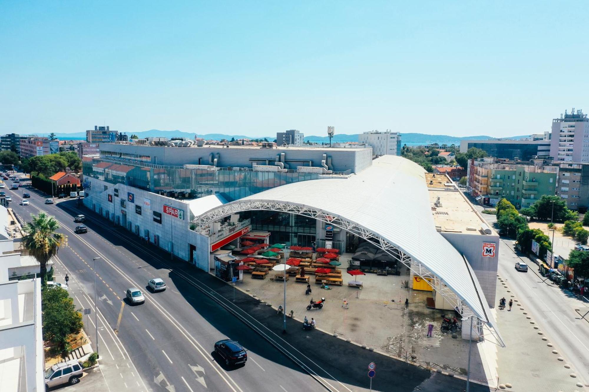 Apartment Rixos Zadar Private Parking Garage Exterior foto